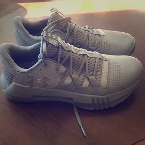 Underarmour 6.5 women’s shoes